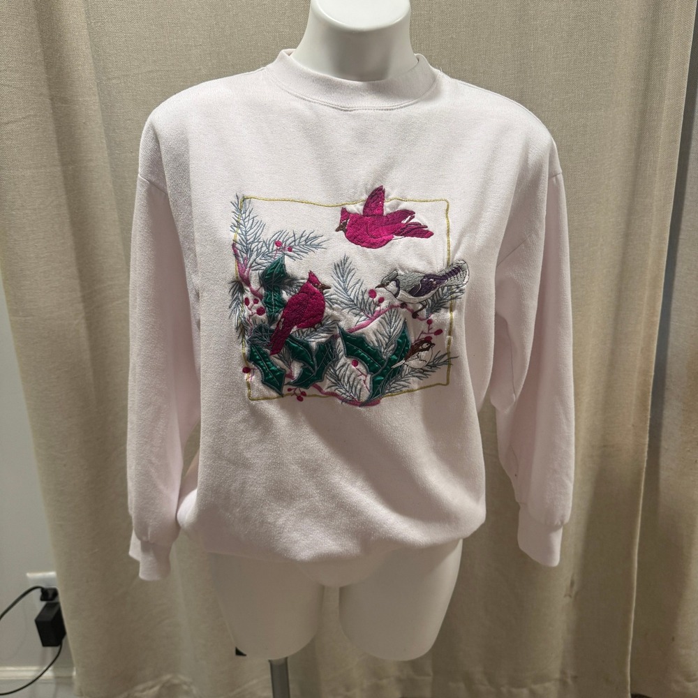 VTG Embroidered Cardinal‎ Bird Sweatshirt Women L White Crewneck EUC